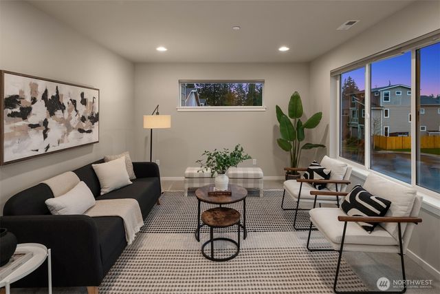 18627 Meridian Place W, Bothell, WA 98012