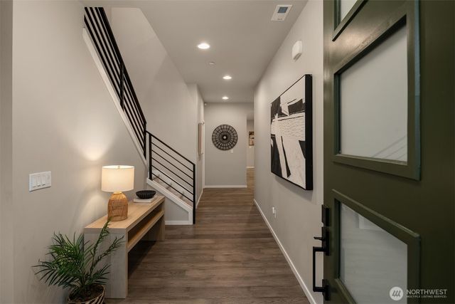 18627 Meridian Place W, Bothell, WA 98012