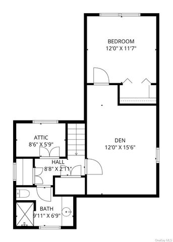 18 Hedge Lane, Westbury, NY 11590