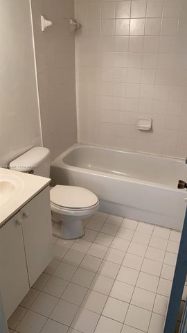 22831 SW 88 PL 205, Cutler Bay, FL 33190