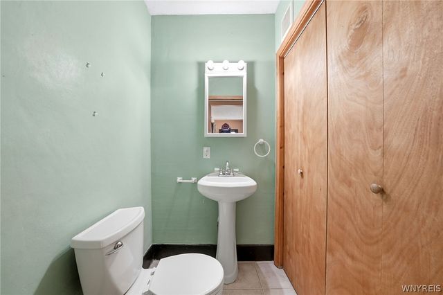 65 Hammerschmidt Avenue, Buffalo, NY 14210