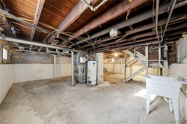 65 Hammerschmidt Avenue, Buffalo, NY 14210