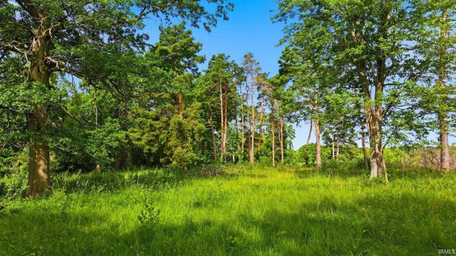 14527 Coldwater Road, Fort Wayne, IN 46845