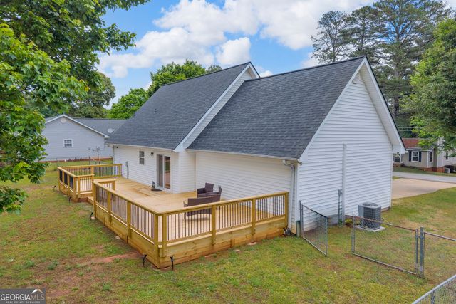 89 Chanticleer Road, Commerce, GA 30529