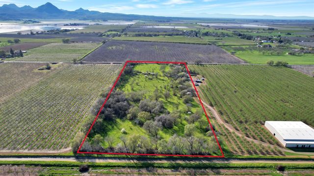 9631 Schroeder Rd, Live Oak, CA 95953