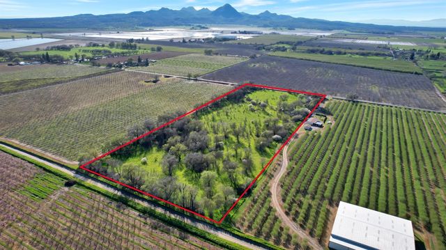 9631 Schroeder Rd, Live Oak, CA 95953