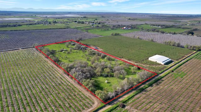 9631 Schroeder Rd, Live Oak, CA 95953