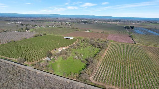 9631 Schroeder Rd, Live Oak, CA 95953