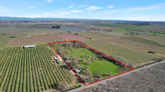 9631 Schroeder Rd, Live Oak, CA 95953