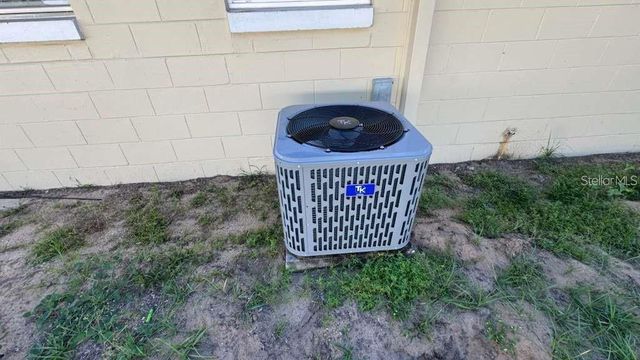 545 OAK DRIVE, Tavares, FL 32778