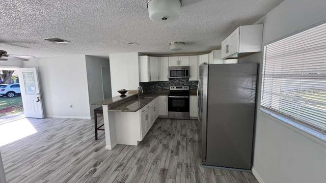 545 OAK DRIVE, Tavares, FL 32778