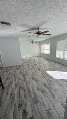 545 OAK DRIVE, Tavares, FL 32778