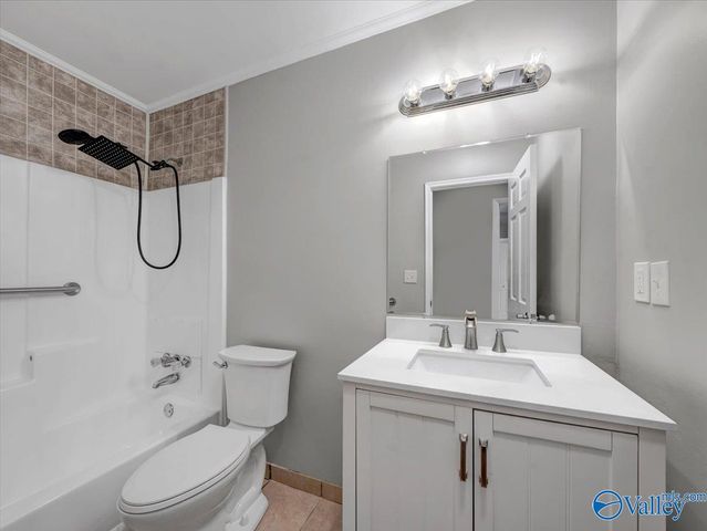 8264 Carpenter Lane, Athens, AL 35611