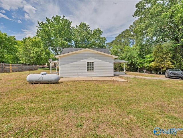 8264 Carpenter Lane, Athens, AL 35611