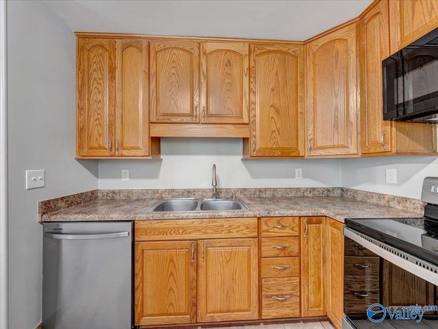 8264 Carpenter Lane, Athens, AL 35611