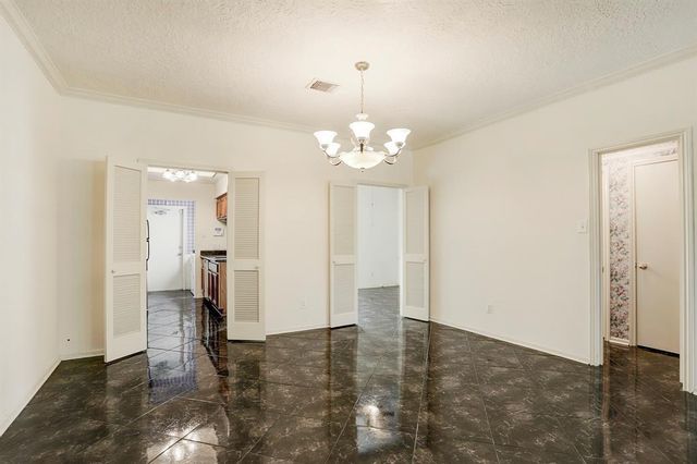800 Country Place Drive 303, Houston, TX 77079