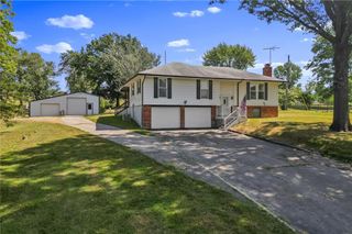 6547 SE Horseshoe Drive, Holt, MO 64048