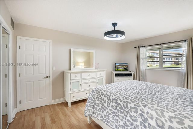 4801 NW 34th Street 406, Lauderdale Lakes, FL 33319