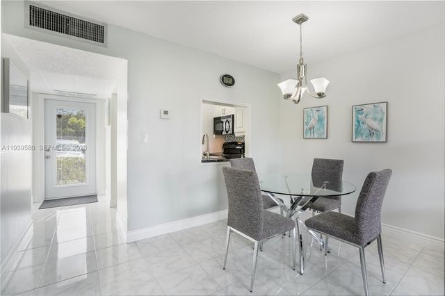 4801 NW 34th Street 406, Lauderdale Lakes, FL 33319