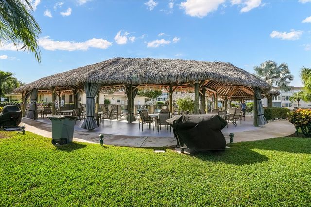 4801 NW 34th Street 406, Lauderdale Lakes, FL 33319