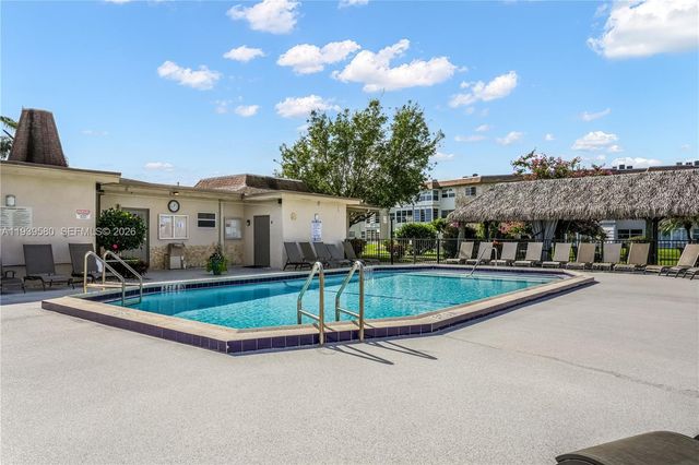 4801 NW 34th Street 406, Lauderdale Lakes, FL 33319