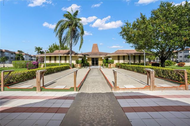 4801 NW 34th Street 406, Lauderdale Lakes, FL 33319