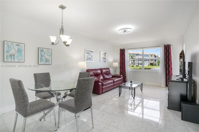 4801 NW 34th Street 406, Lauderdale Lakes, FL 33319