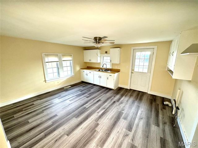 201 W Massie Street, Palmyra, MO 63461