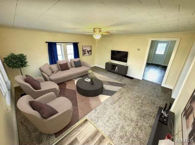 201 W Massie Street, Palmyra, MO 63461