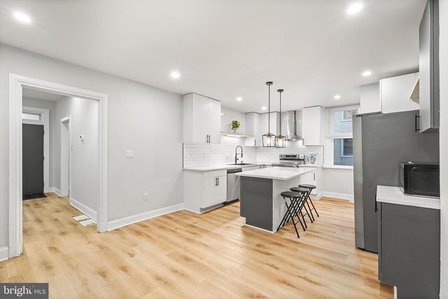 919A W BROAD ST, Quakertown, PA 18951