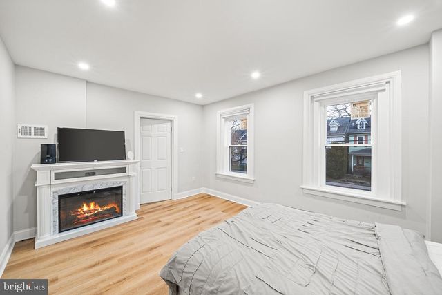 919A W BROAD ST, Quakertown, PA 18951