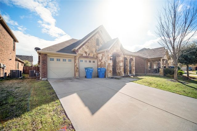 2306 Lucerne Drive, Rowlett, TX 75089