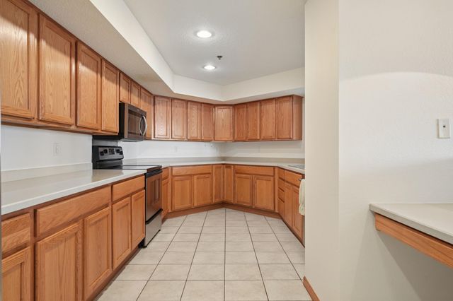 6600 Lyndale Avenue S 402, Richfield, MN 55423