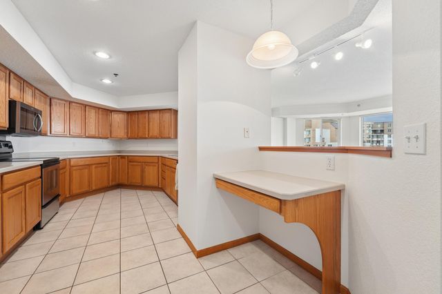 6600 Lyndale Avenue S 402, Richfield, MN 55423