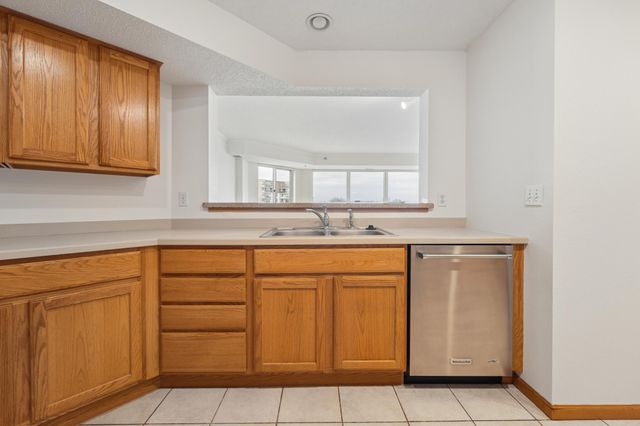 6600 Lyndale Avenue S 402, Richfield, MN 55423