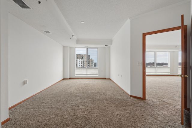 6600 Lyndale Avenue S 402, Richfield, MN 55423