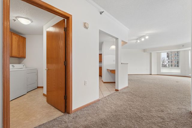 6600 Lyndale Avenue S 402, Richfield, MN 55423
