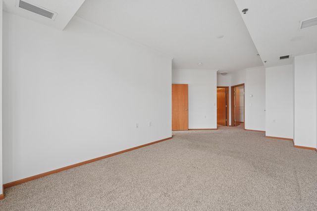 6600 Lyndale Avenue S 402, Richfield, MN 55423