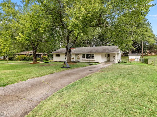 304 Earl Drive, Spartanburg, SC 29306