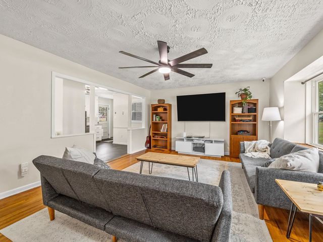 304 Earl Drive, Spartanburg, SC 29306
