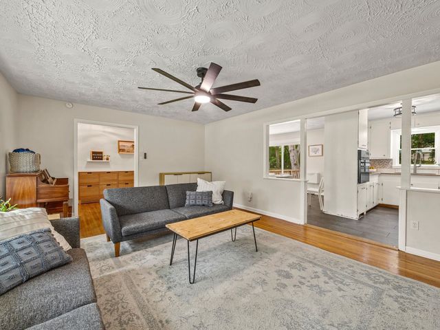304 Earl Drive, Spartanburg, SC 29306
