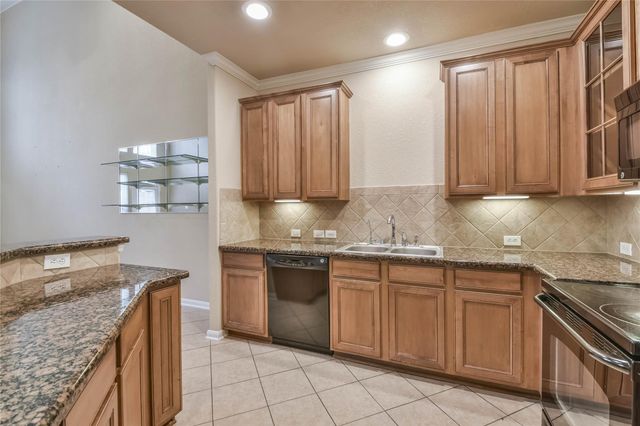 1135 Glenwood Canyon Lane, Houston, TX 77077