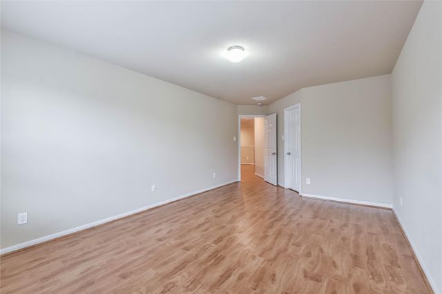 1135 Glenwood Canyon Lane, Houston, TX 77077