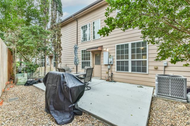 1135 Glenwood Canyon Lane, Houston, TX 77077