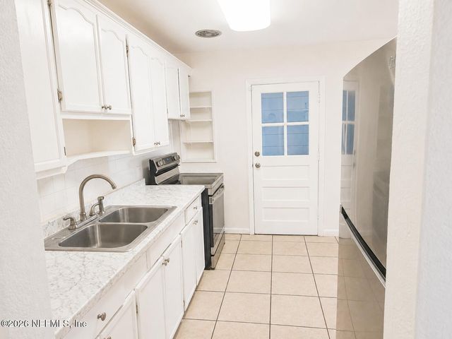 2975 PLUM Street, Jacksonville, FL 32205