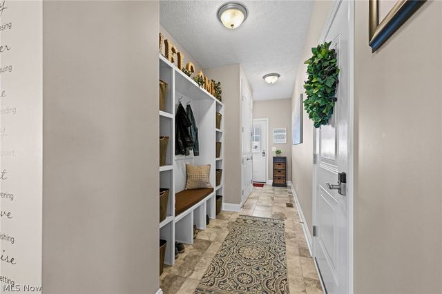 192 Shoreland Circle, Willowick, OH 44095