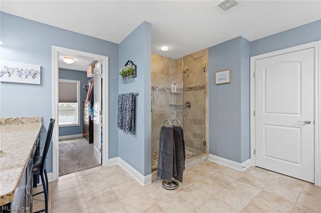 192 Shoreland Circle, Willowick, OH 44095
