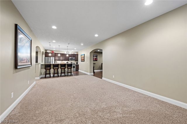 192 Shoreland Circle, Willowick, OH 44095