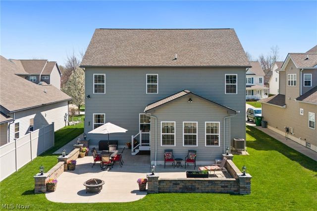 192 Shoreland Circle, Willowick, OH 44095