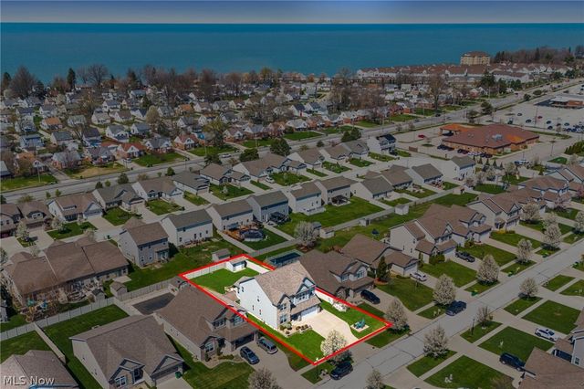 192 Shoreland Circle, Willowick, OH 44095